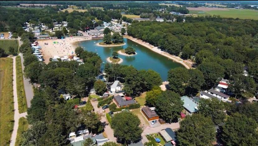 Chalet Heische Tip In Zeeland, Noord-Brabant Voor Max 3 Volwassenen En 2 Kinderen酒店 外观 照片